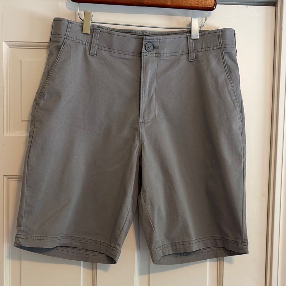 Lee Extreme Motion chino shorts